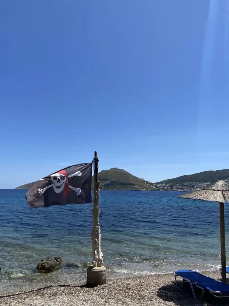 Zephyros Café Beach Bar at Dio Liskaria