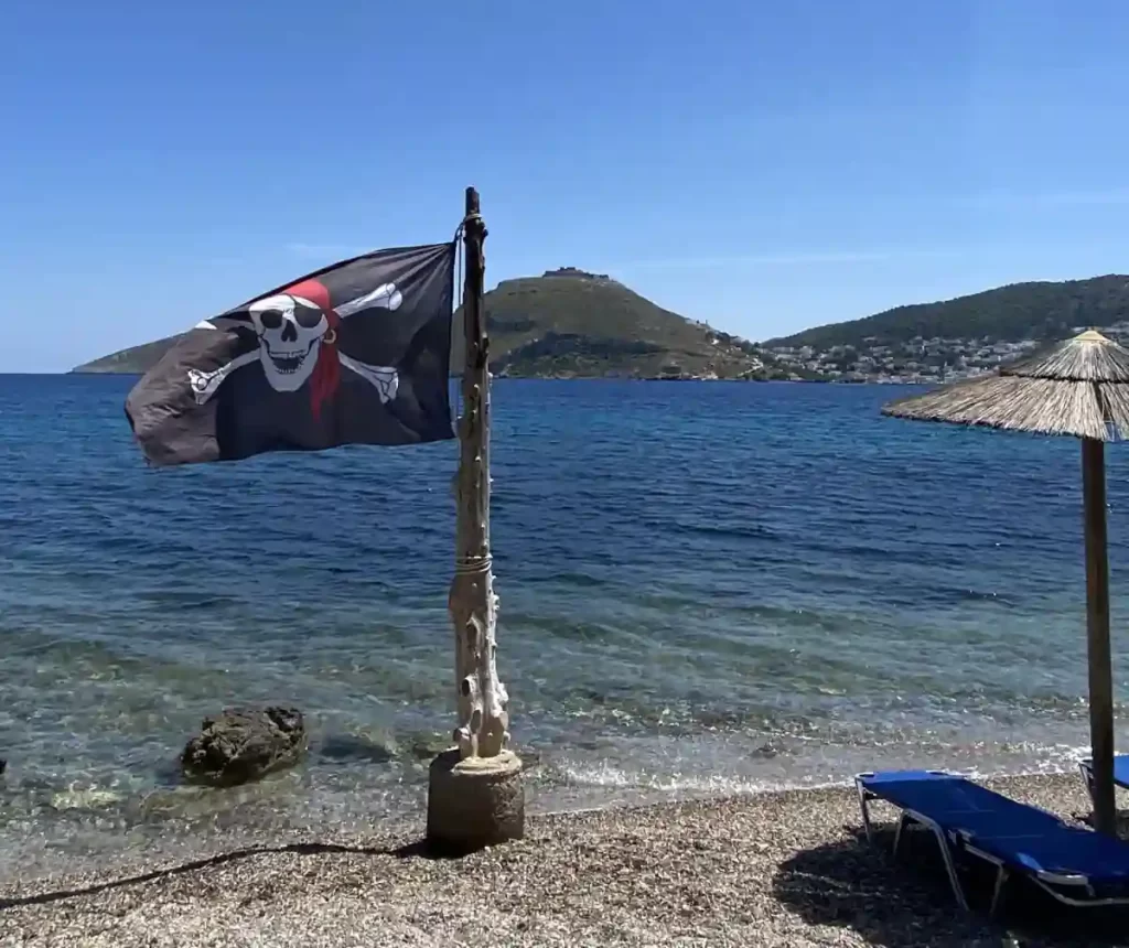 Zephyros Café Beach Bar at Dio Liskaria