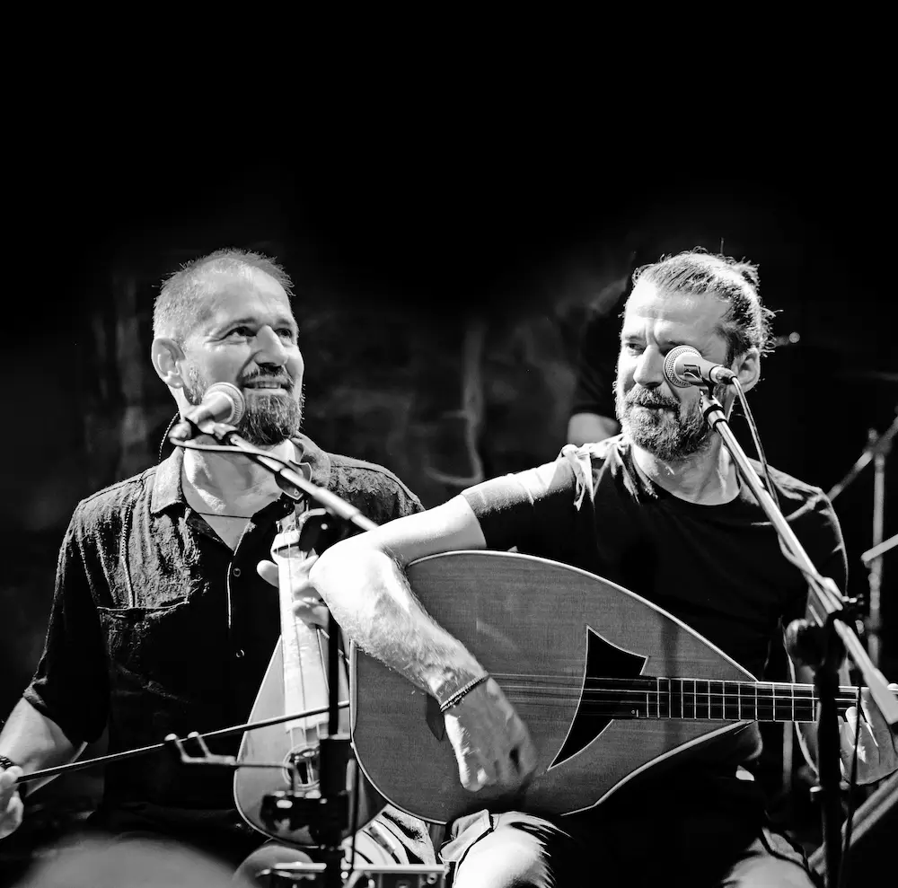 Stratakis nikos giorgos live cretan music Leros Navarone theikon